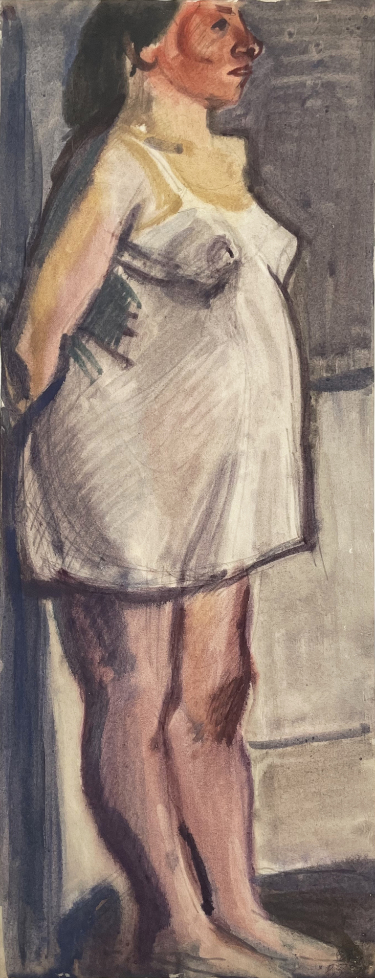 Stehende Schwangere, an eine Wand gelehnt